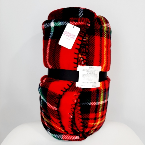 Victoria’s Secret Plaid Flannel Blanket NWT - Picture 6 of 9